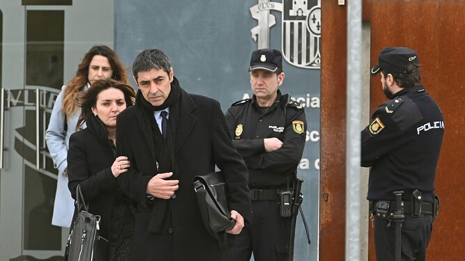 El mayor de los Mossos d'Esquadra, Josep Lluís Trapero, a su salida de la Audiencia Nacional, ayer en Madrid.