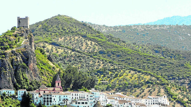 En la imagen, una vista de Zahara de la Sierra, en la provincia de Cádiz.