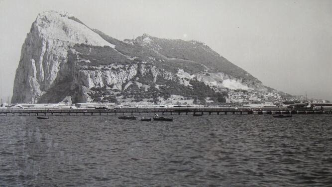 Imagen del Peñón de Gibraltar tomada por la Guardia Civil hacia 1965.