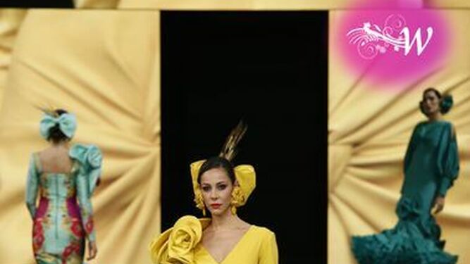 As&iacute; es la colecci&oacute;n 2020 de flamenca de Ana Mor&oacute;n, todas las fotos del desfile en SIMOF