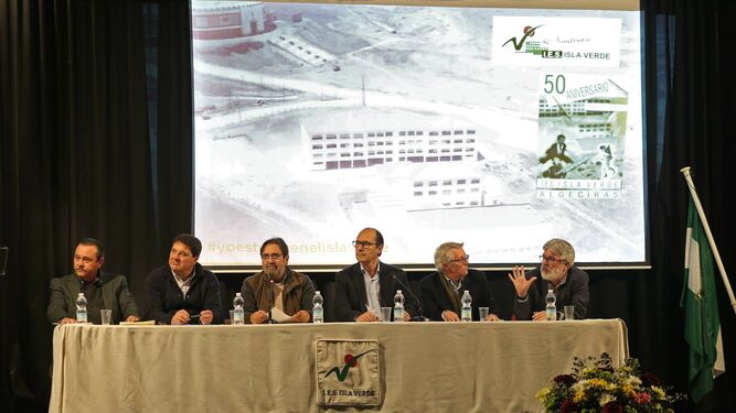 Coloquio en la celebración del 50 aniversario del IES Isla Verde