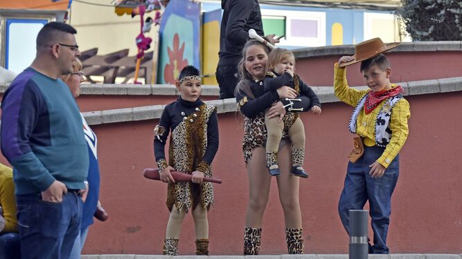 Las mejores fotos de la cabalgata del Carnaval de La L&iacute;nea