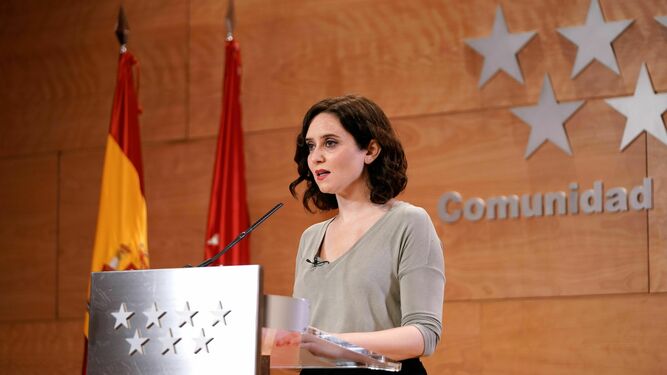 La presidenta de la Comunidad de Madrid, Isabel Díaz  Ayuso , en una comparecencia.