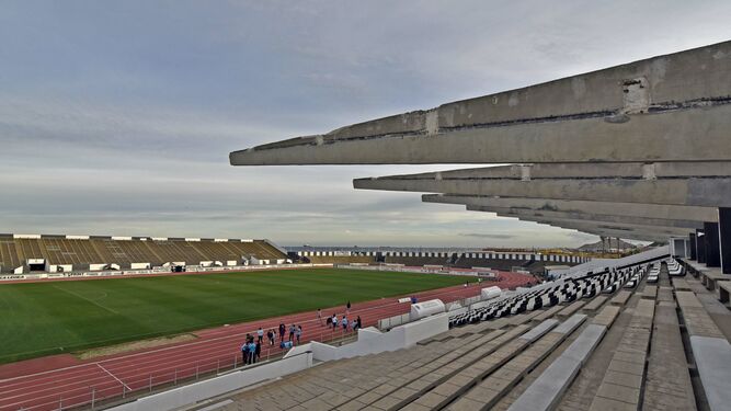 Imagen el estado actual del estadio Municipal de La Línea