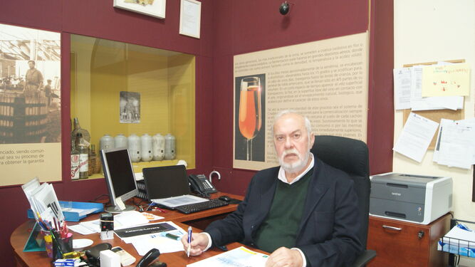 Manuel Infante, en su despacho.