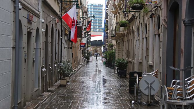 Una calle del centro de Gibraltar, vacía