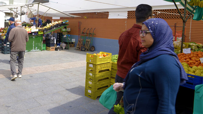 Fotos de los mercados de la comarca en cuarentena