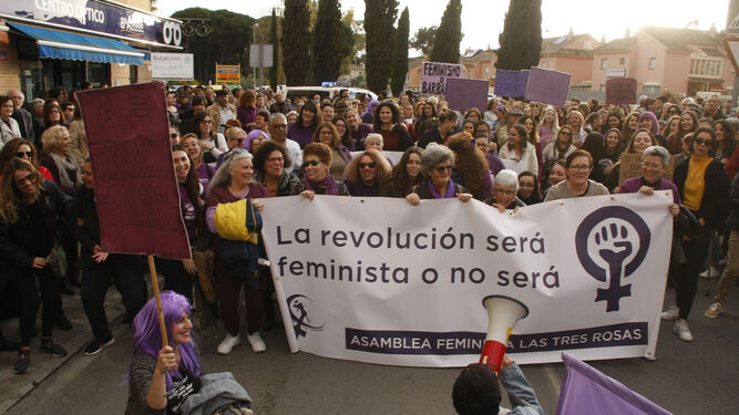 Imagen de las integrantes de la asamblea de Las Tres Rosas durante una manifestación en marzo del 2019.