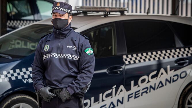 Luis R. Gutiérrez Duboys, el agente de la Policía Local de San Fernando que ha estado afectado por el coronavirus.