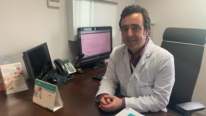 Dr. Adolfo López Muñoz, jefe de Servicio de Obstetricia y Ginecología de Quirónsalud Sagrado Corazón e Infanta Luisa de Sevilla