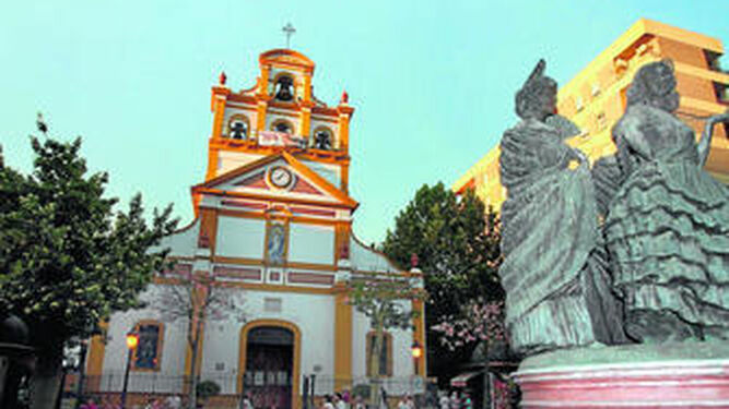 Fachada de la parroquia de La Inmaculada, en La Línea