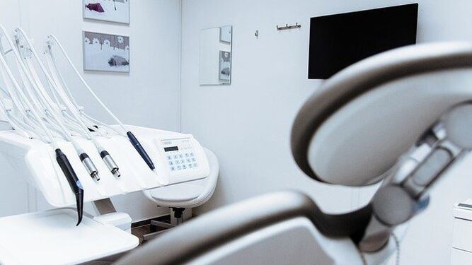 Dentistas resaltan la completa seguridad de las clínicas dentales