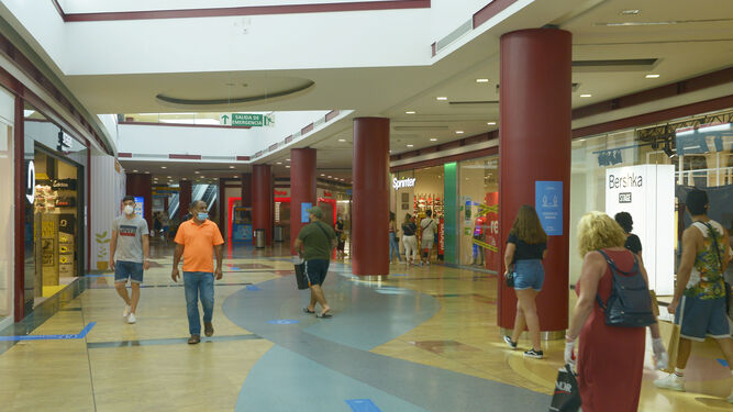 Fotos de los centros comerciales de Algeciras al inicio dela fase 2