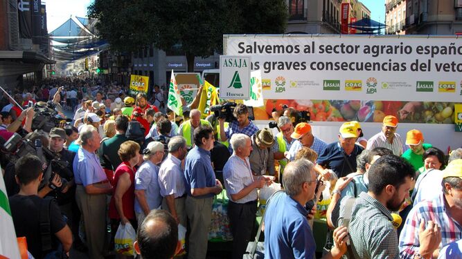 Movilizaciones de los agricultores en Madrid en 2014 por el veto ruso