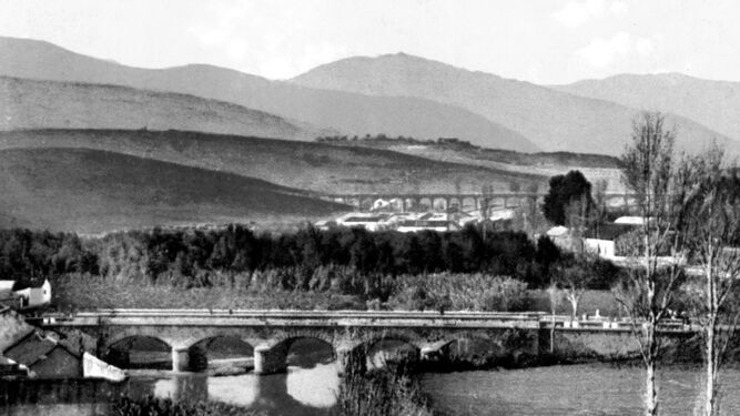 El puente del Matadero, vía de trasiego entre la calera La Infanta y el taller de Martín Zagua.