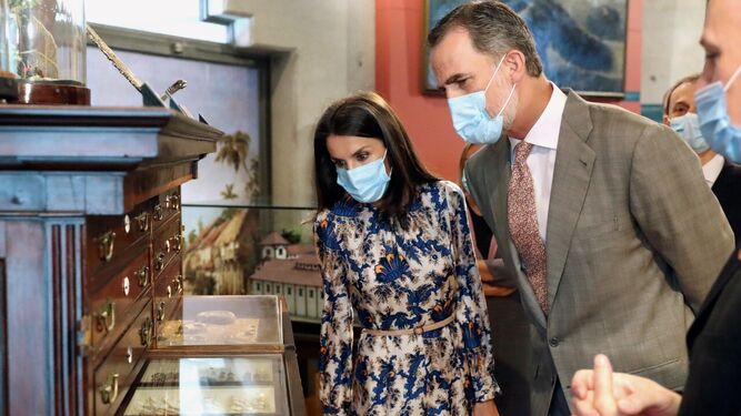 Don Felipe y doña Letizia en las instalaciones del Museo