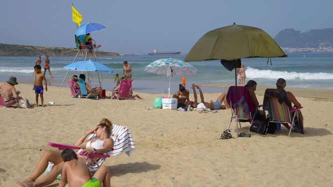 Fotos de la playa de Getares en los primeros dias de la nueva normalidad
