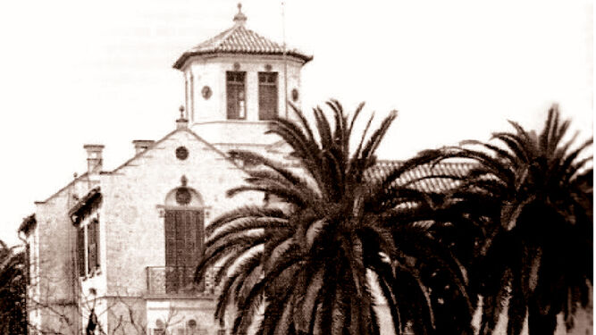 Villa San José ubicada en el lugar que hoy ocupa el Colegio de las Adoratrices. Fotografía tomada después de 1924.