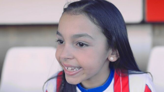 Clara, la protagonista del emotivo video del Algeciras Club de Fútbol