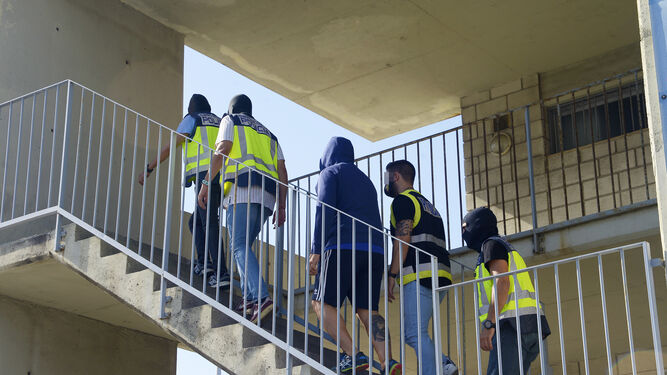 Fotos de la redada de la Polic&iacute;a Nacional en el puertode Algeciras