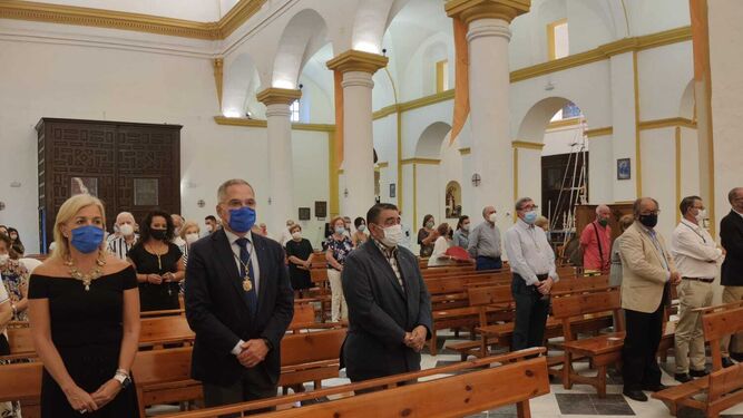 La Iglesia de la Palma  de Algeciras celebra una misa funeral en recuerdo de las víctimas del coronavirus