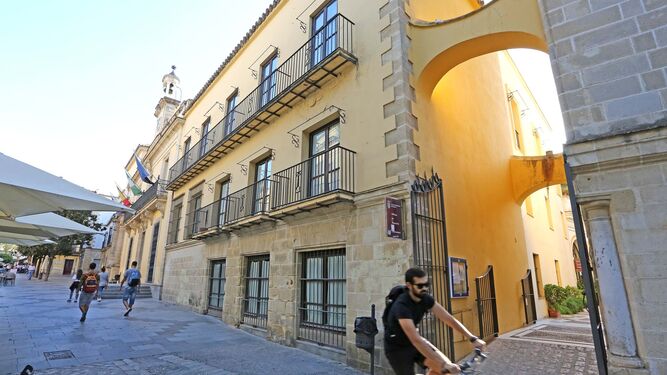 Fachada del Ayuntamiento de Jerez.