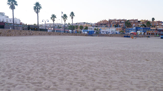Cierre de la playa de Getares el pasado mes de septiembre