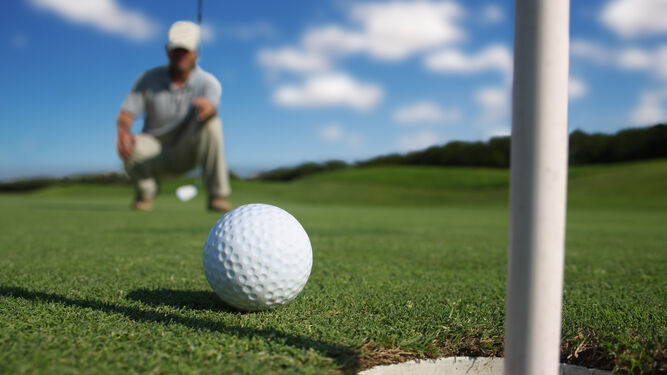 Más del 90% del turista de golf extranjero no vendrá a España este otoño.