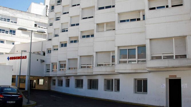 Uno de los usuarios de Afanas está ingresado en la UCI del hospital Santa María del Puerto.