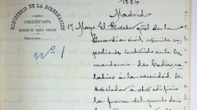 Informe favorable de la Sección de Orden Público para casa-cuartel en San Roque (1886).