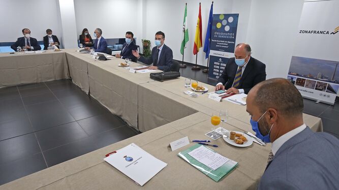 Fotos del Desayuno de redacci&oacute;n de Europa Sur: "Recinto fiscal Bah&iacute;a de Algeciras, la oportunidad de la comarca"
