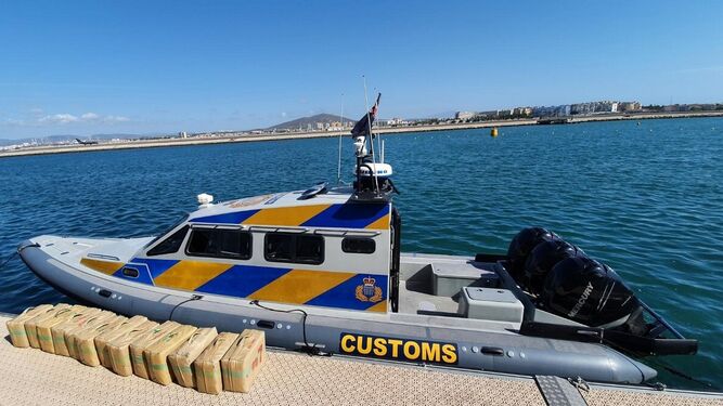 Una patrullera del servicio de Aduanas  de Gibraltar.