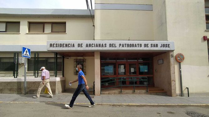 Acceso principal de la residencia de San José, en San Fernando.