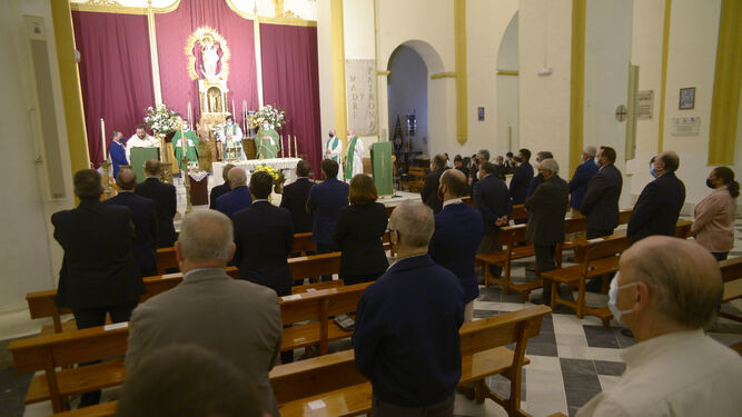La misa celebrada este viernes en la iglesia de la Palma.