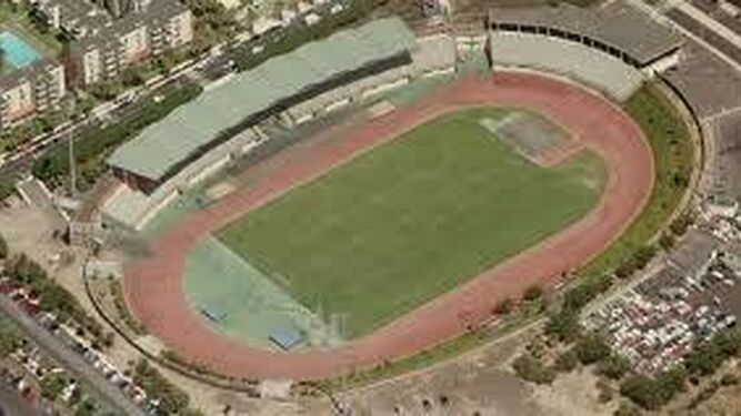 Vista aérea del estadio Antonio Domínguez Alfonso, en Arona (Tenerife)