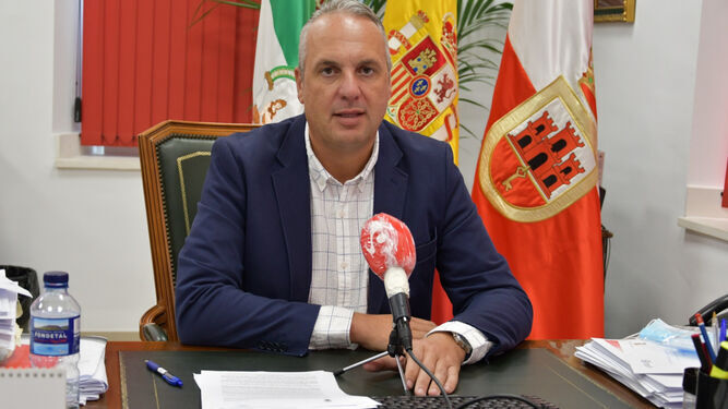 Juan Carlos Ruiz Boix, alcalde de San Roque