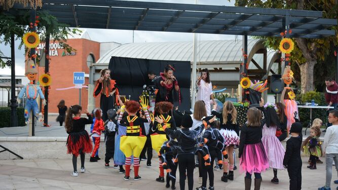 Una actividad de Halloween en la Estación de San Roque en una imagen de archivo