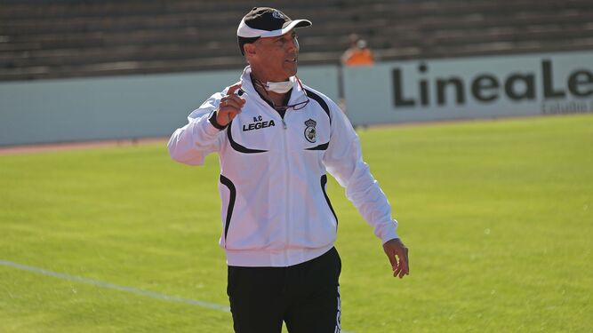 Antonio Calderón, entrenador de la Real Balompédica