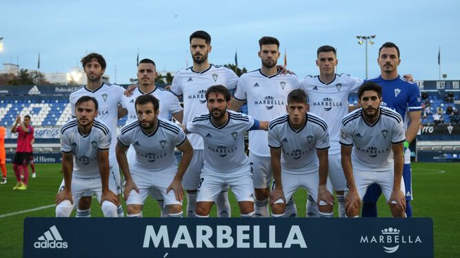 Formación inicial del Marbella en su partido con el San Fernando