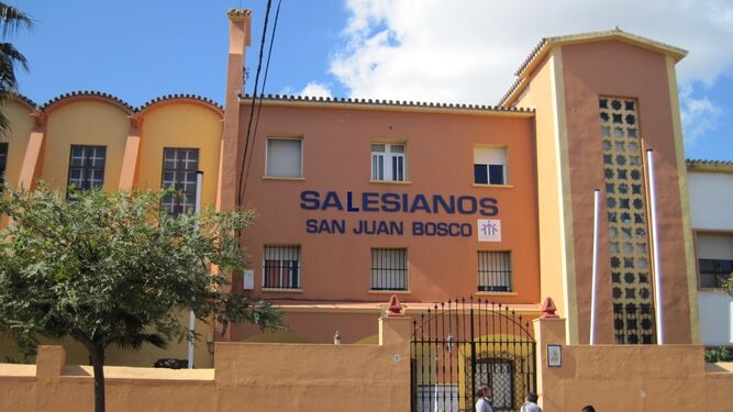 Fachada del Colegio Salesianos de La Línea