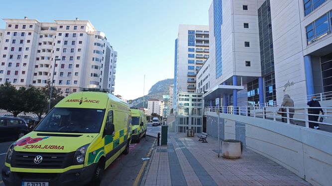 El exterior del hospital de San Bernardo, en Gibraltar.