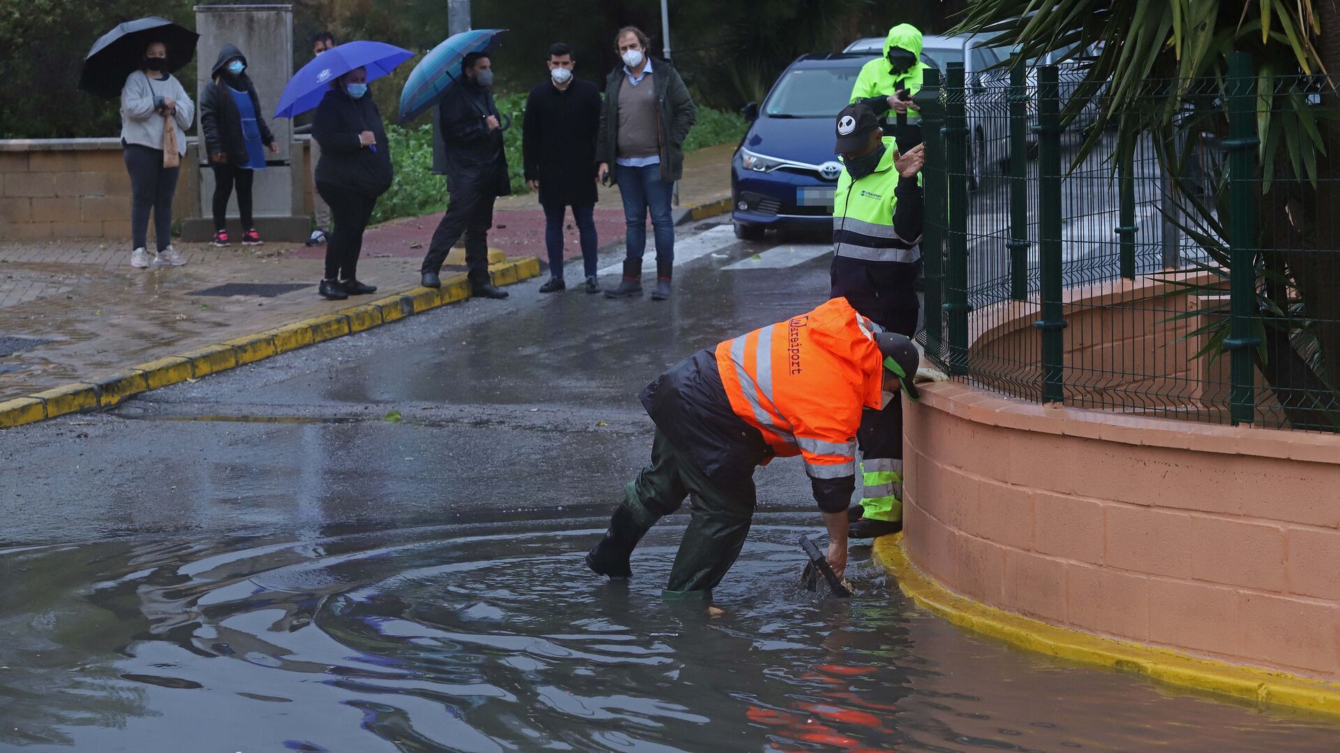 Inundaciones en la urbanizaci&oacute;n La Aldea