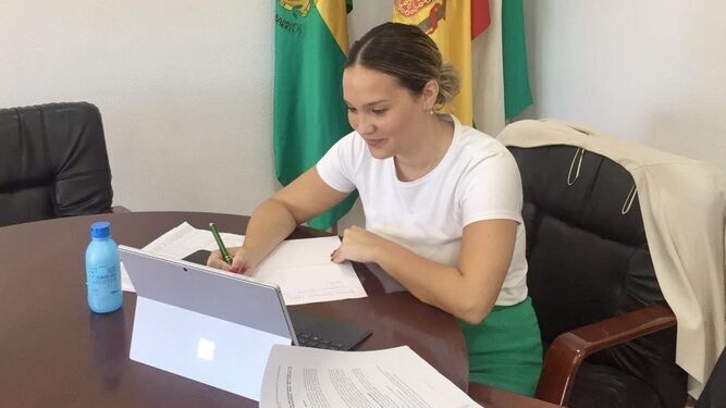 Sara Lobato, responsable de la delegación de Servicios Sociales de Los Barrios.