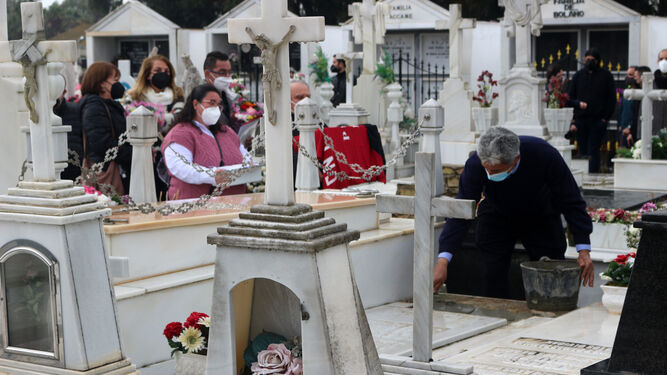 La familia de Juan Díaz asiste a su entierro 85 años después de su fusilamiento