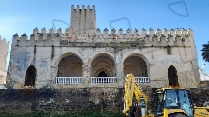 Analizarán el estado del Castillo de Chipiona con vistas a su rehabilitación.
