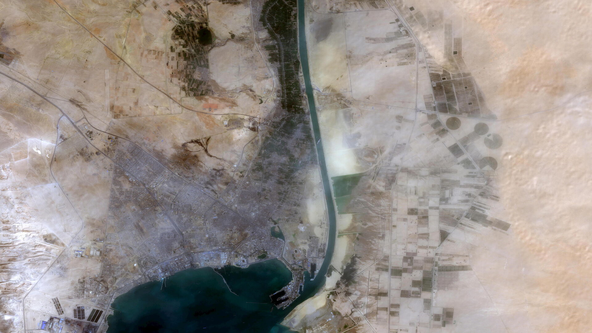 Las mejores fotos del incidente en el canal de Suez
