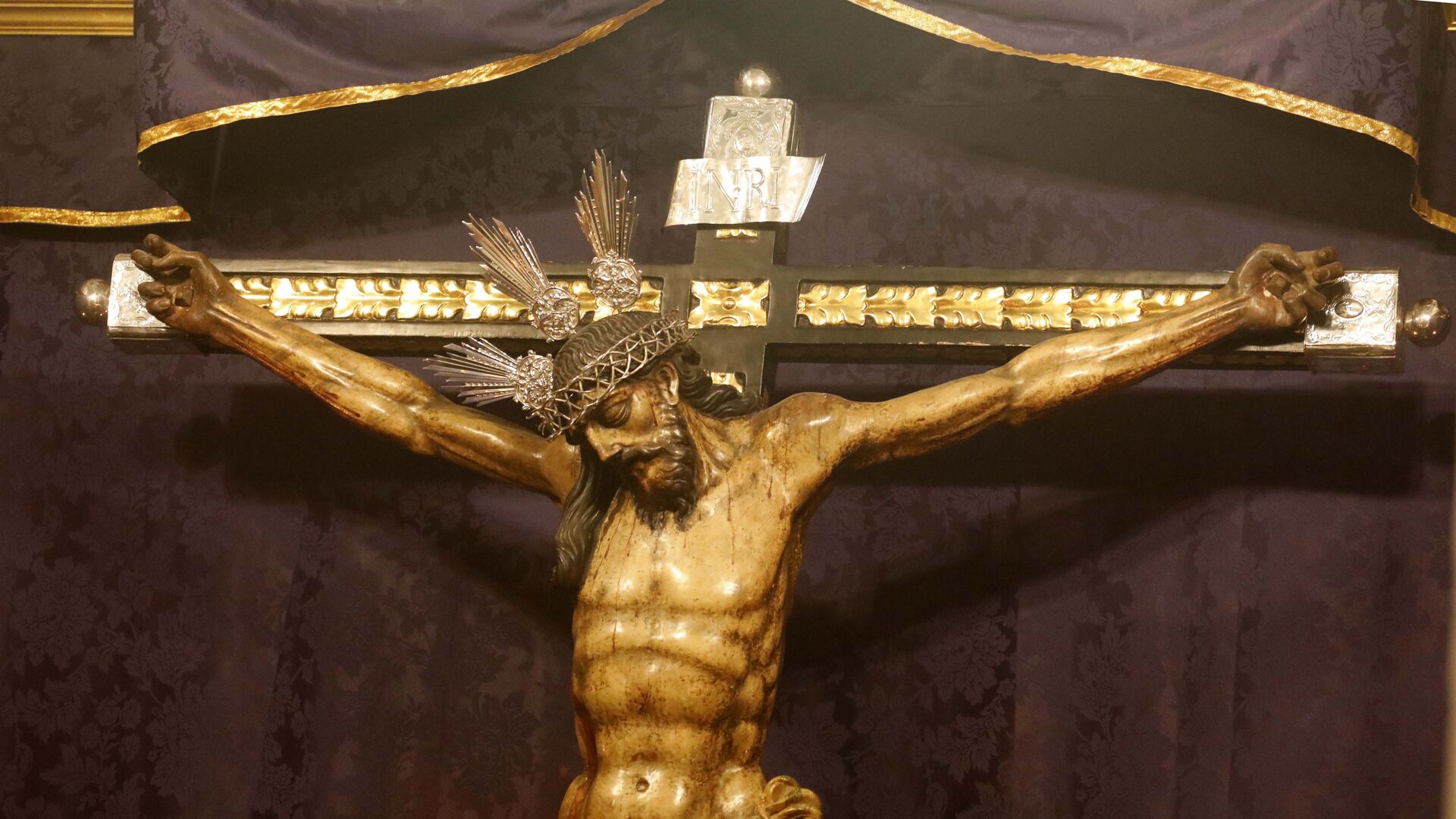 Fotos del Miercoles Santo en Tarifa:  Cristo del Consuelo y Nuestra Se&ntilde;ora de las L&aacute;grimas