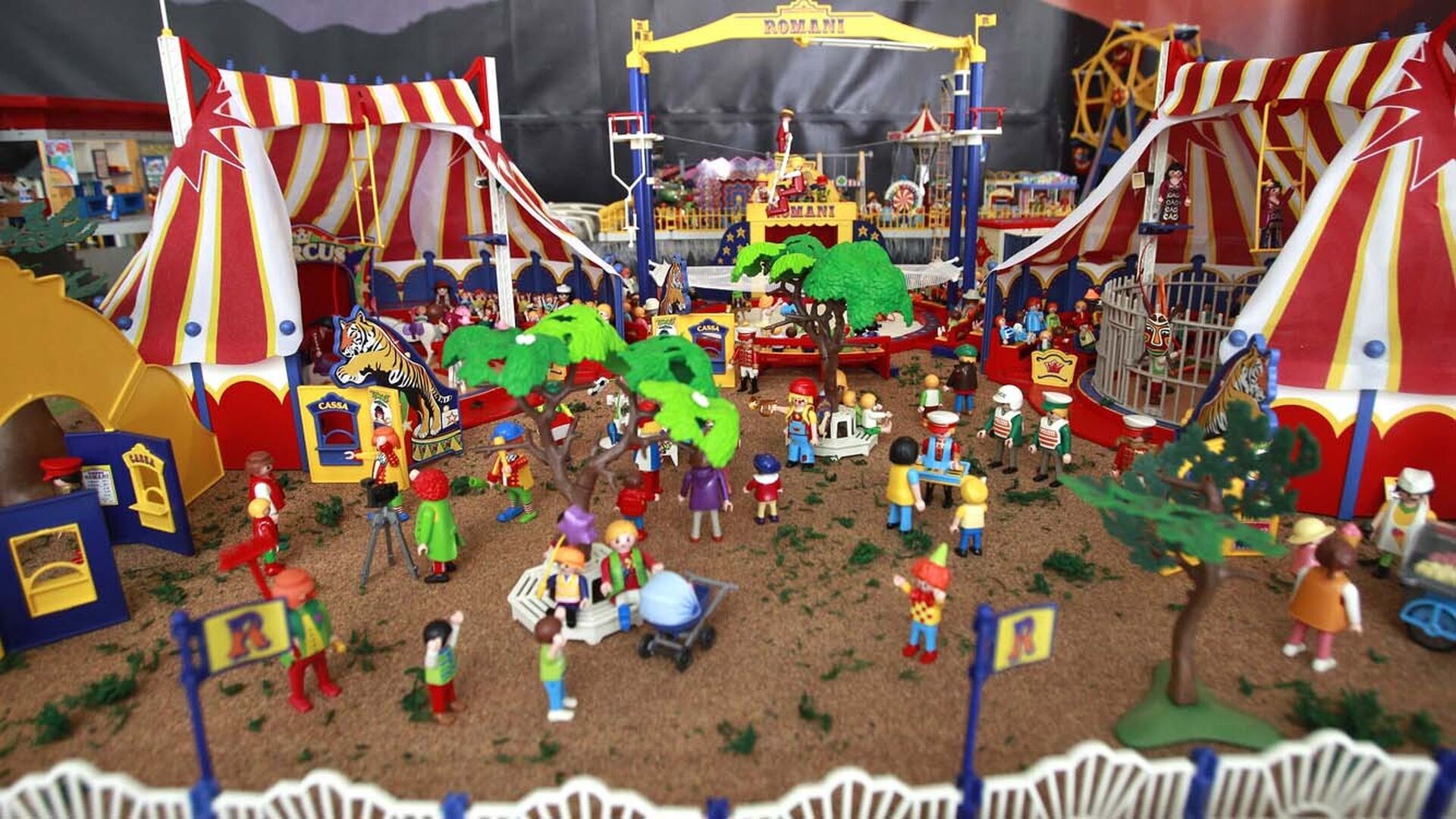 Las fotos de la exposici&oacute;n de las figuras de Playmobil