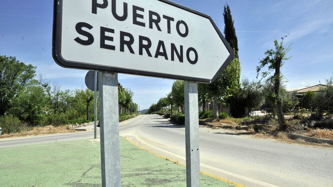 Entrada a Puerto Serrano.