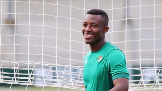 Abdoul Bandaogo, durante un entrenamiento en la ciudad deportiva del Betis